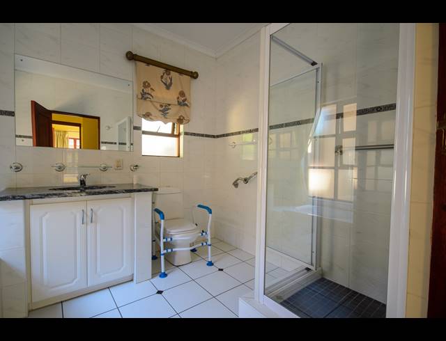 3 BEDROOM HOUSE FOR SALE IN BRYANSTON